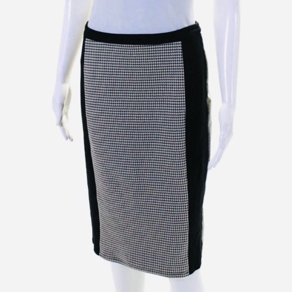 MaxMara Houndstooth Pencil Skirt in Black & White Size Small
